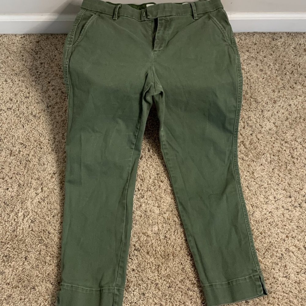 Gap Slim City Crop Green Pants